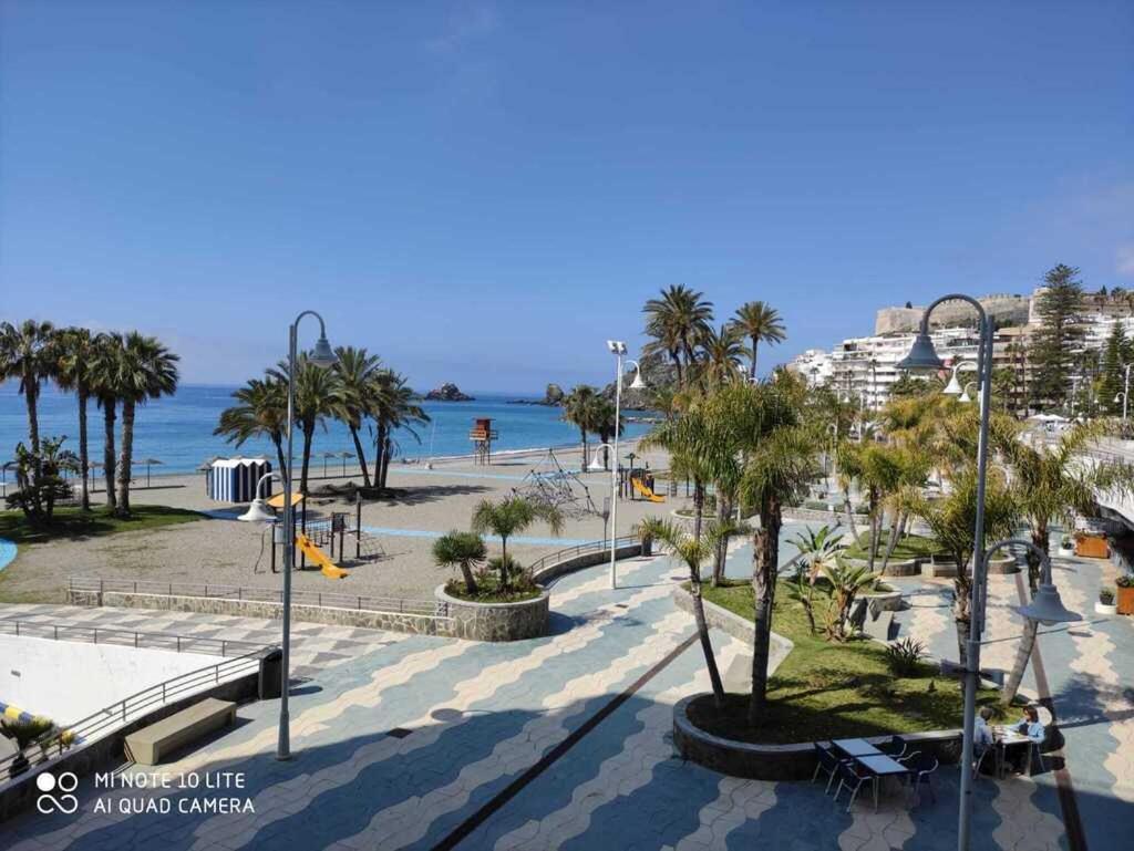 Centro-Primera Linea De Playa Almuñécar Kültér fotó